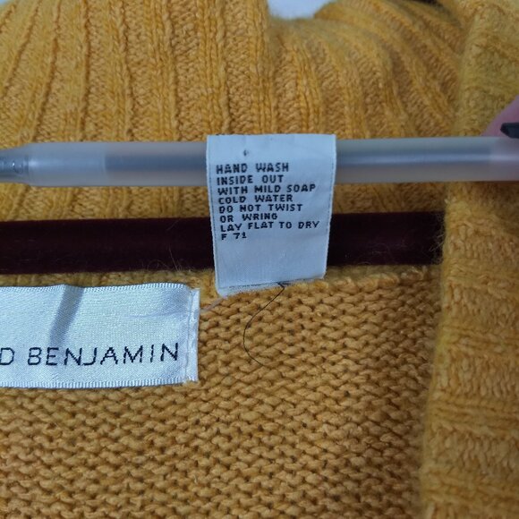 David Benjamin Yellow Pullover Silk Blend Sweater Deep V Neck Long Sleeve Large - Picture 5 of 12